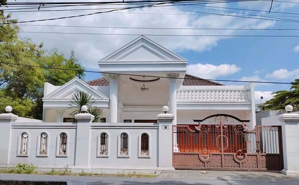 Klasik Rumah Mewah 1 Lantai